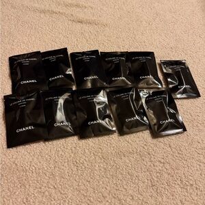 CHANEL Black Sample Pack